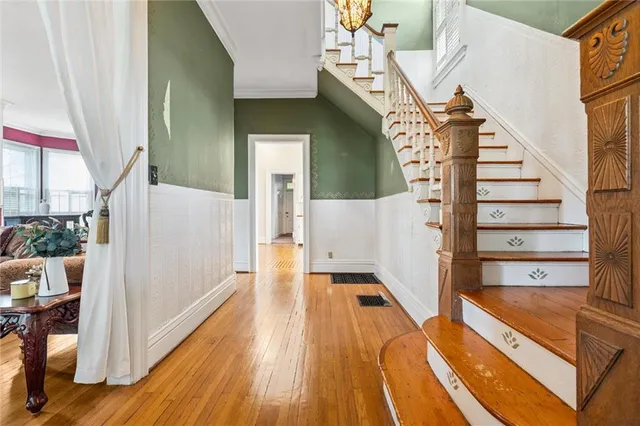 $479,900 | 309 North Esplanade Street, Leavenworth, KS 66048