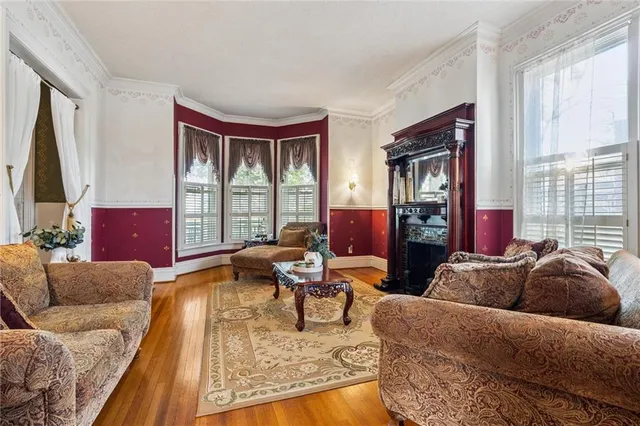 $479,900 | 309 North Esplanade Street, Leavenworth, KS 66048