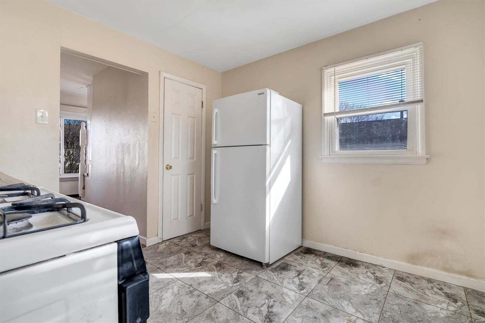 417 Rosedale Terrace Ballwin, MO 63021 - Photo 5 of 20