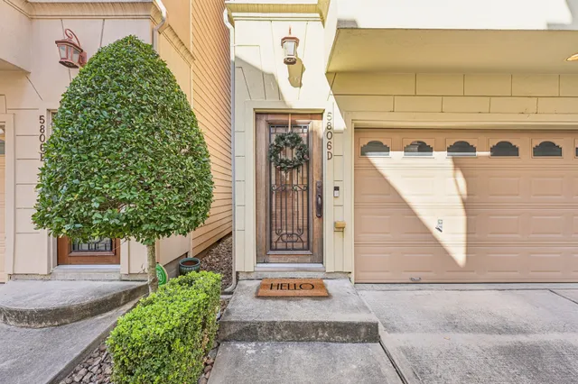 $360,000 | 5806 Kansas Street, Unit D, Houston, TX 77007