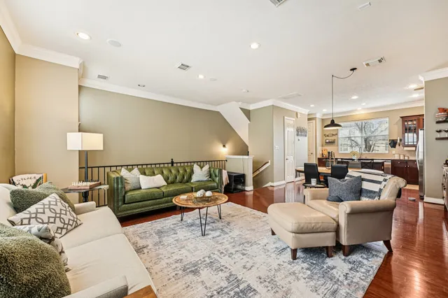 $360,000 | 5806 Kansas Street, Unit D, Houston, TX 77007