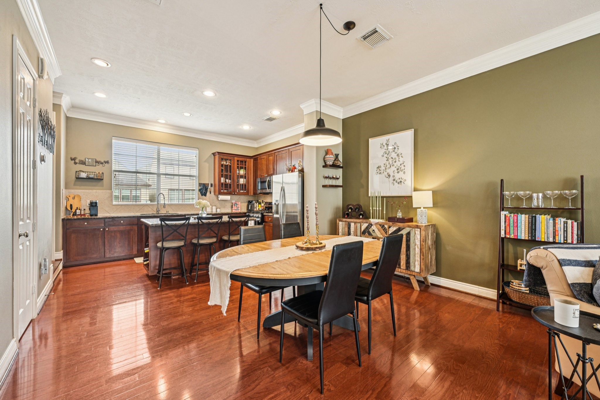 5806 Kansas Street, Unit D Houston, TX 77007 - Photo 8 of 39