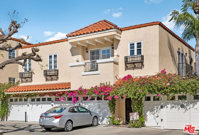 $4,900 | 910 North Alfred Street, Unit 4, West Hollywood, CA 90069