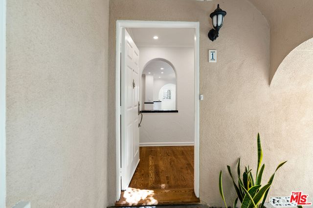 $4,900 | 910 North Alfred Street, Unit 4, West Hollywood, CA 90069