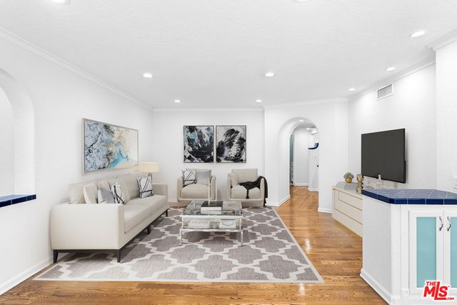 $4,900 | 910 North Alfred Street, Unit 4, West Hollywood, CA 90069