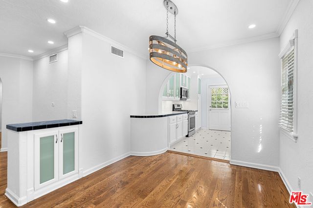 $4,900 | 910 North Alfred Street, Unit 4, West Hollywood, CA 90069