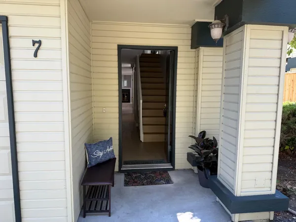 $1,399,000 | 421 Sierra Vista Avenue, Unit 7, Mountain View, CA 94043