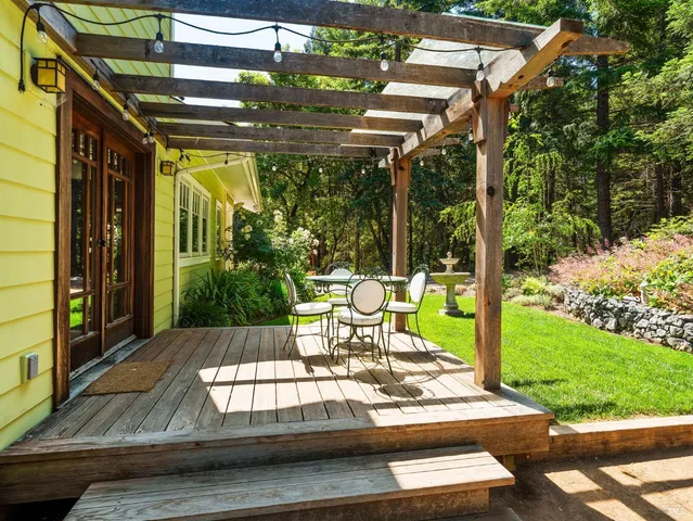 $775,000 | 21900 Panorama Way, Philo, CA 95466