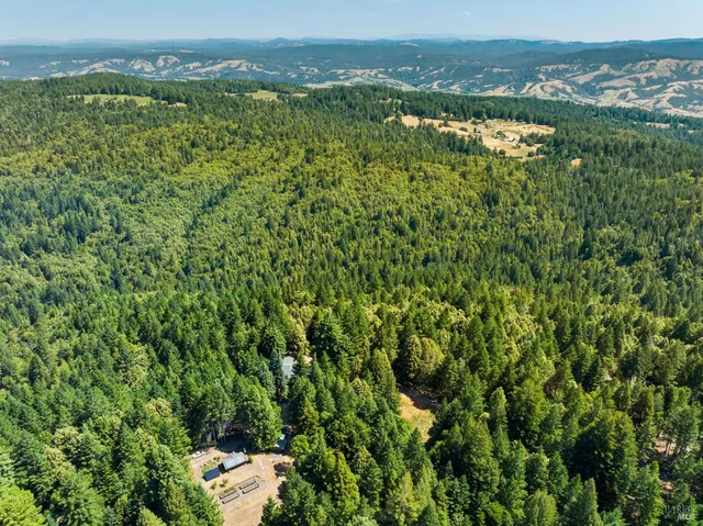 $775,000 | 21900 Panorama Way, Philo, CA 95466