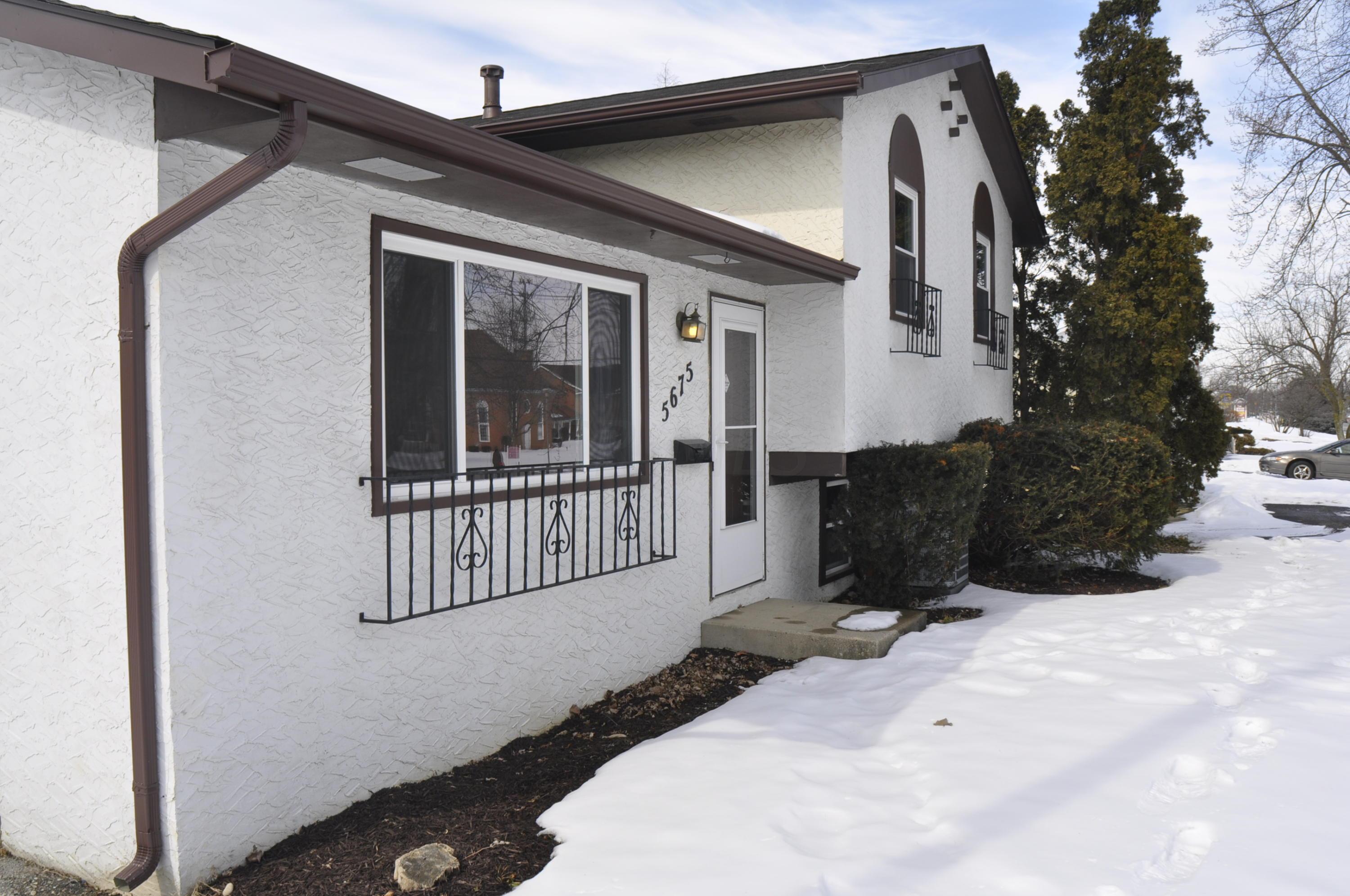 5675 Karl Road Columbus, OH 43229 - Photo 3 of 19 Gallery Image 3