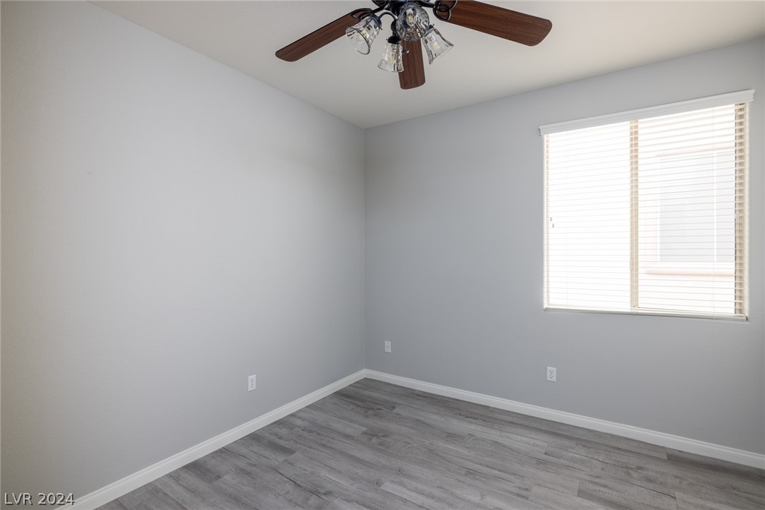 222 Valerian Street Henderson, NV 89015 - Photo 17 of 27 Bedroom 2