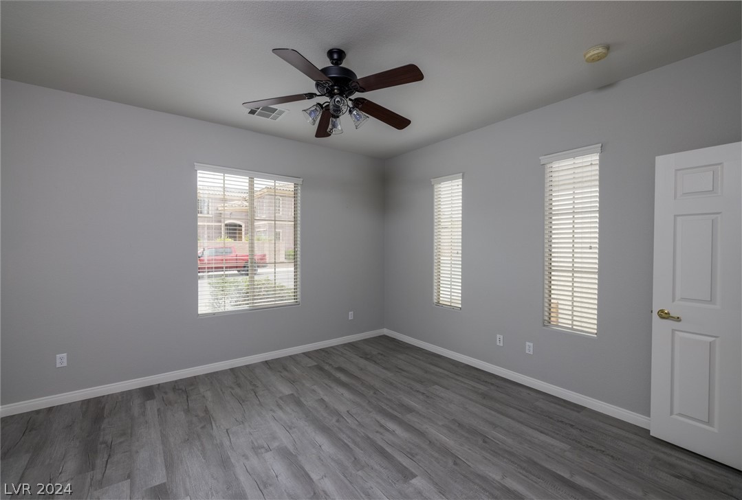 222 Valerian Street Henderson, NV 89015 - Photo 19 of 27 Bedroom 3