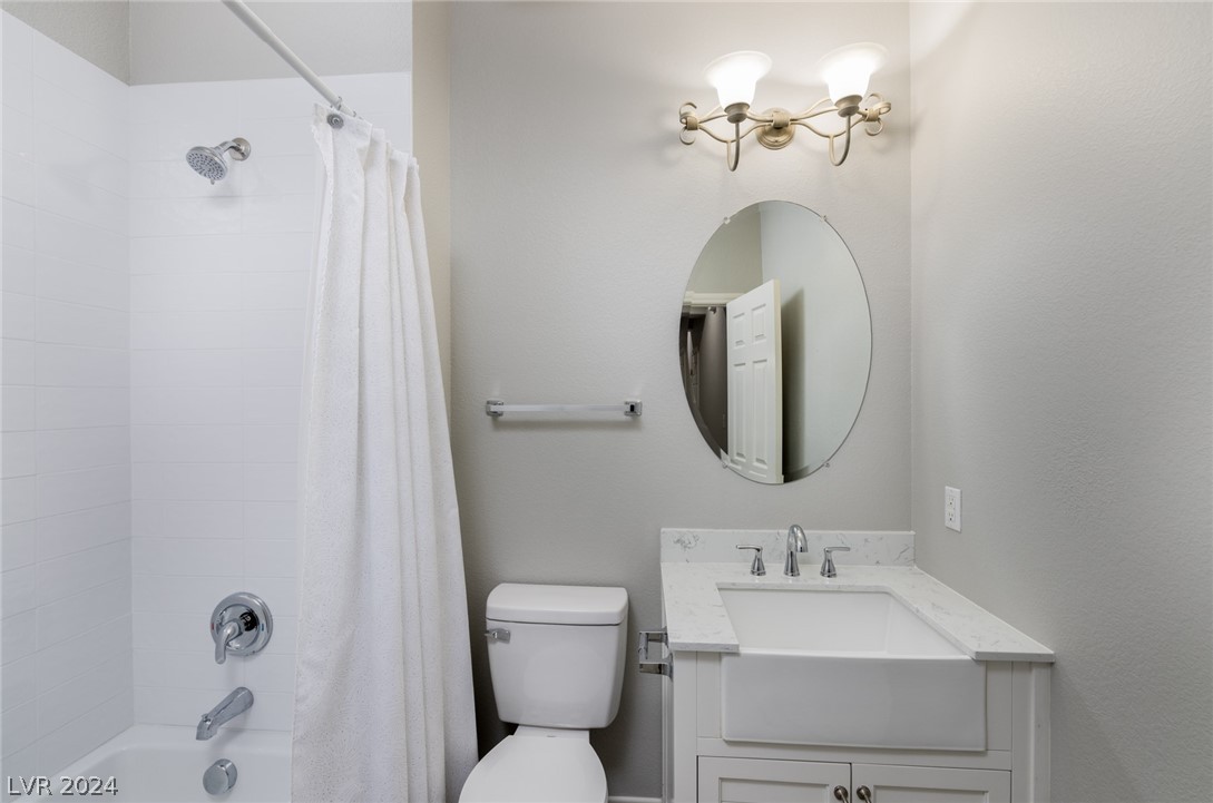 222 Valerian Street Henderson, NV 89015 - Photo 21 of 27 Bathroom 2