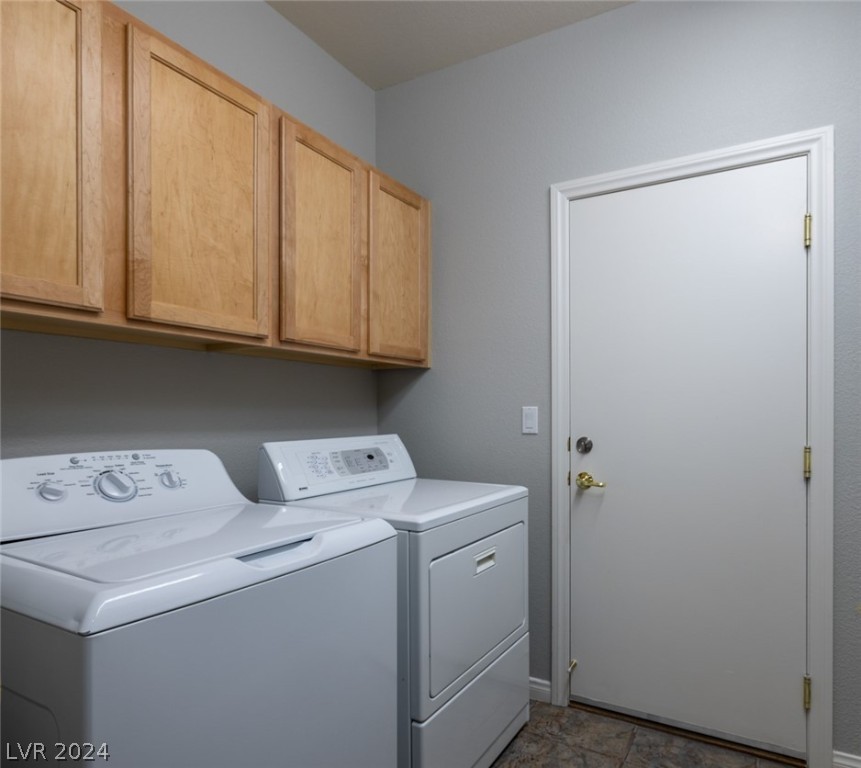 222 Valerian Street Henderson, NV 89015 - Photo 24 of 27 Laundry Room