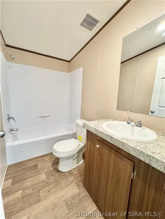 $159,900 | 1211 West York Road, Austin, IN 47102