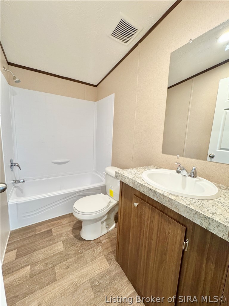 1211 West York Road Austin, IN 47102 - Photo 18 of 22 Bathroom 2