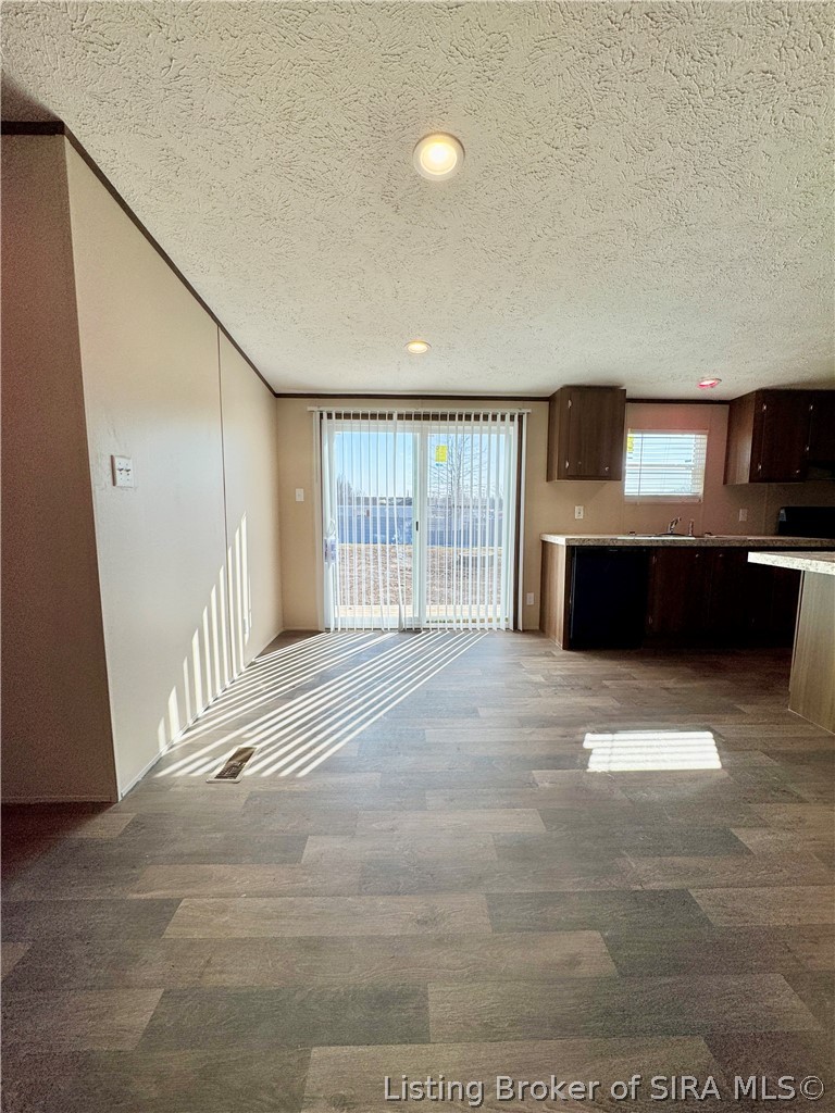 1211 West York Road Austin, IN 47102 - Photo 10 of 22 Dining