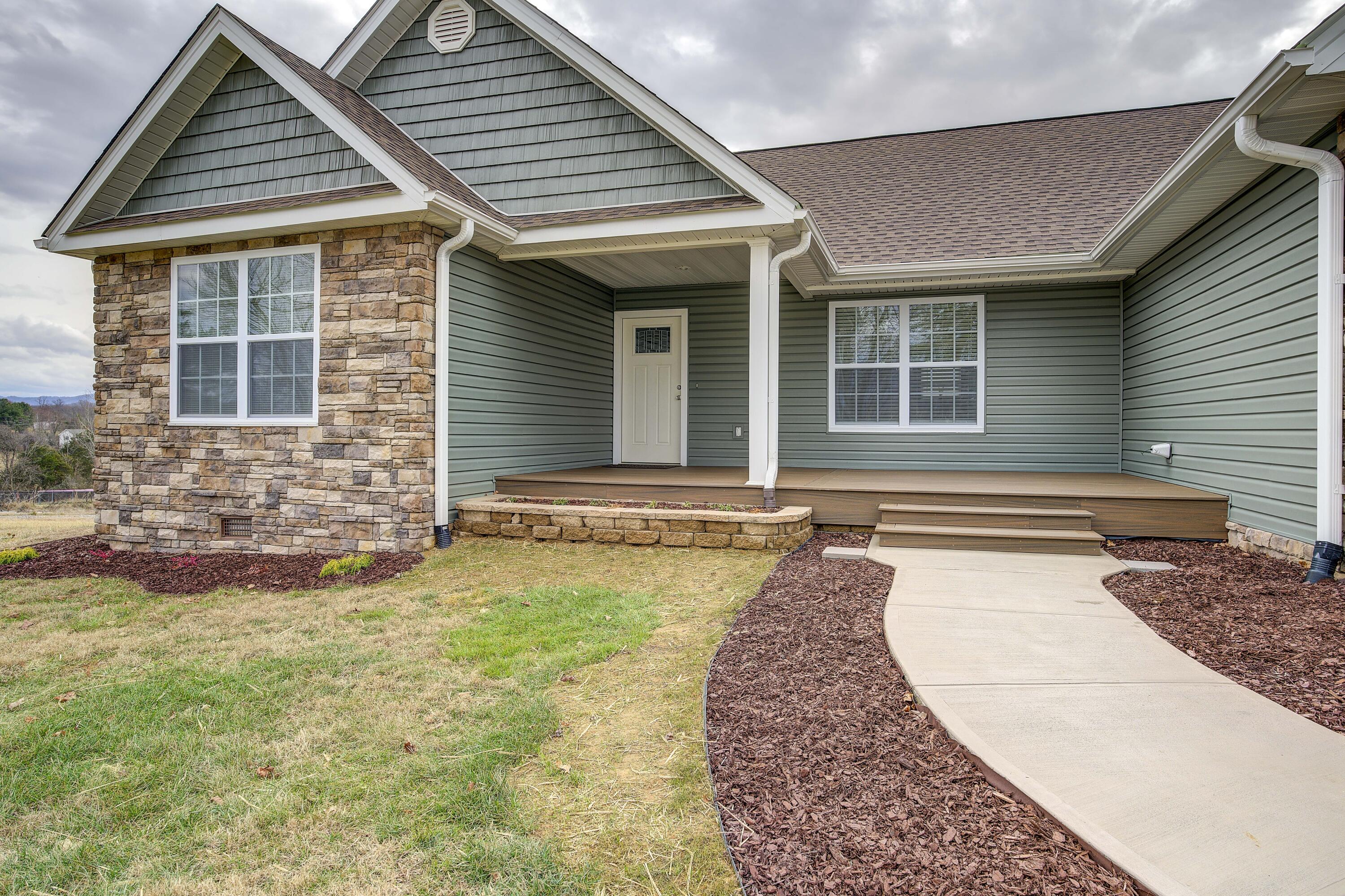 433 Miller Road Telford, TN 37690 - Photo 5 of 42 sidewalk approach