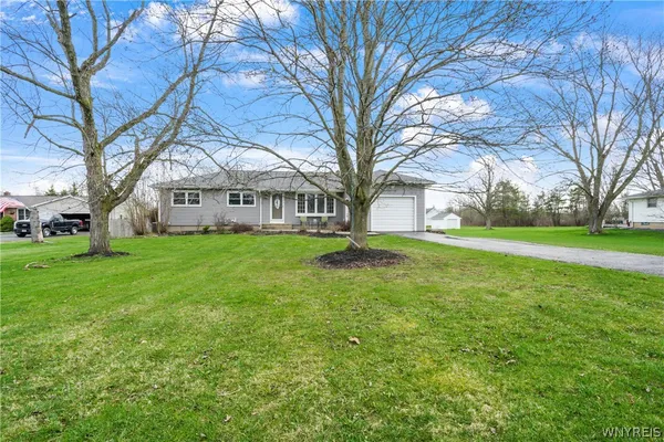 $310,000 | 4710 Meyer Road, Pendleton, NY 14120