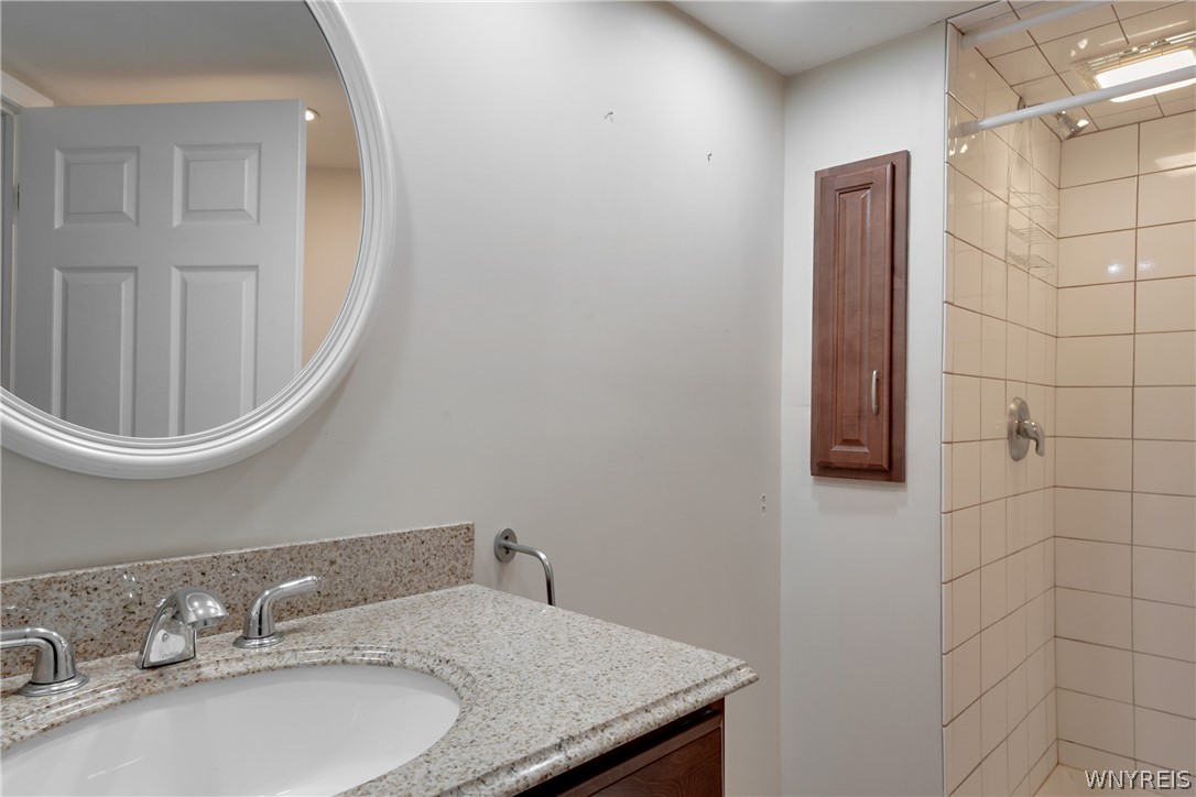 4710 Meyer Road Pendleton, NY 14120 - Photo 24 of 49