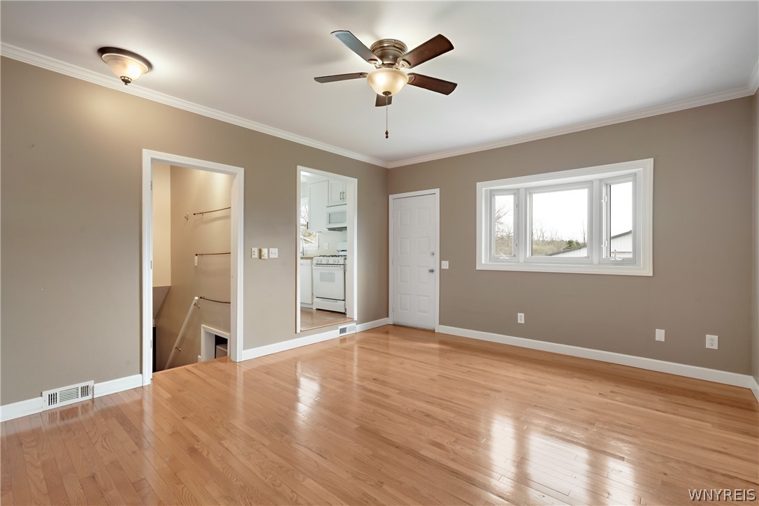 4710 Meyer Road Pendleton, NY 14120 - Photo 5 of 49