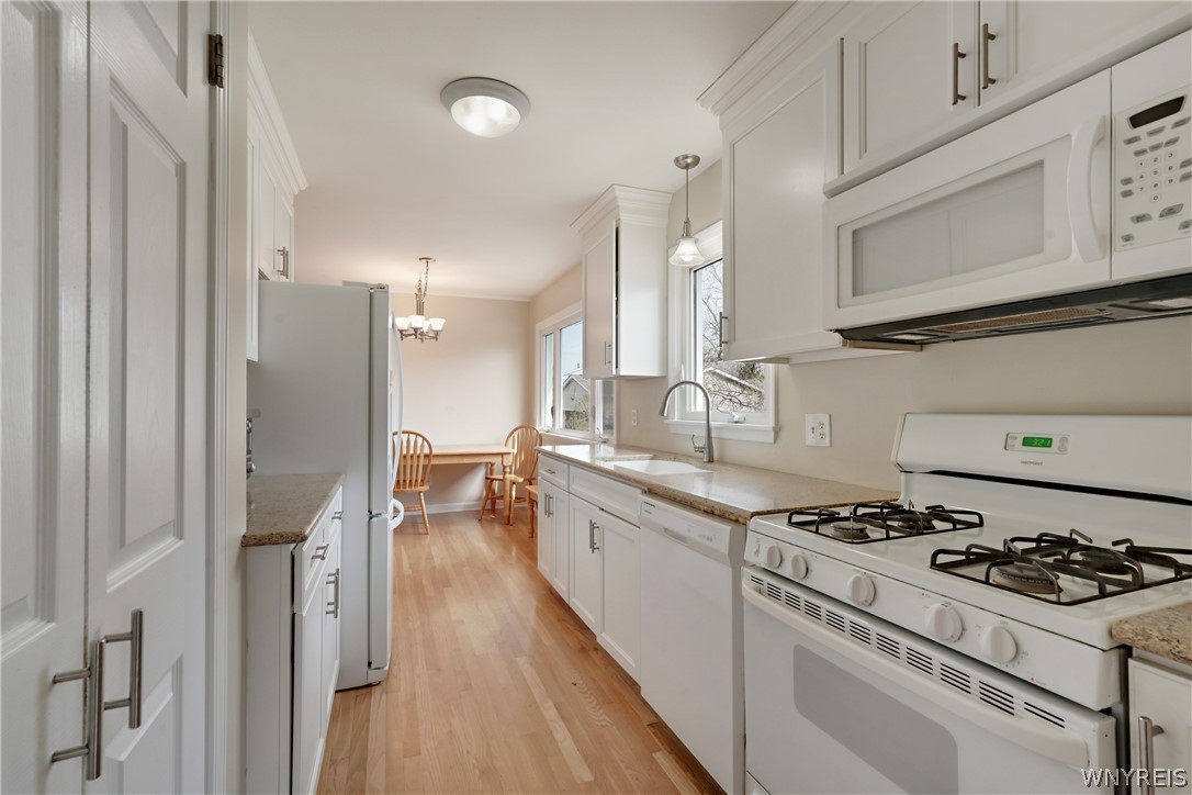 4710 Meyer Road Pendleton, NY 14120 - Photo 6 of 49