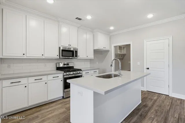 $314,999 | 444 Baleigh Way, Canton, MS 39046