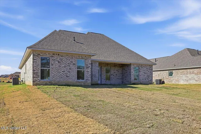 $314,999 | 444 Baleigh Way, Canton, MS 39046