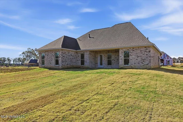 $314,999 | 444 Baleigh Way, Canton, MS 39046