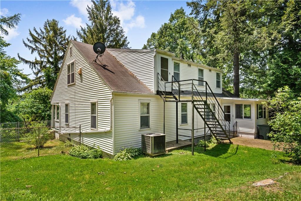 110 Chellman Road New Stanton, PA 15672 - Photo 4 of 25