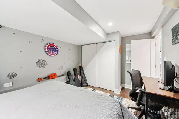 $13,750 | 1717 North Hudson Avenue, Chicago, IL 60614