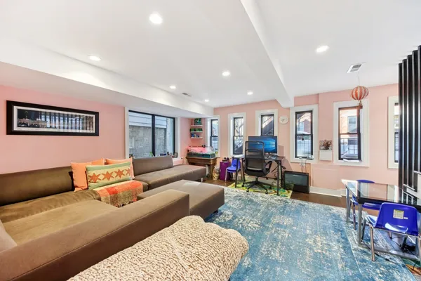 $13,750 | 1717 North Hudson Avenue, Chicago, IL 60614