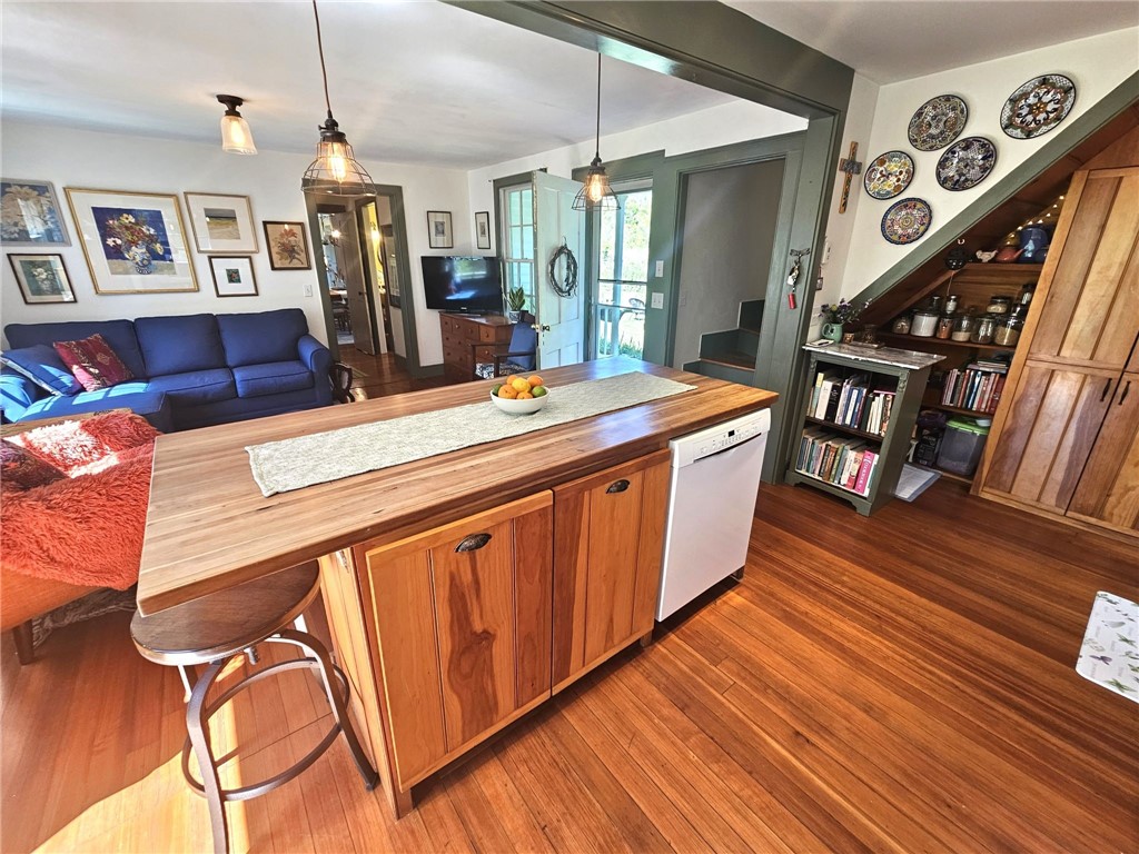 187 Dye Hill Road Hopkinton, RI 02832 - Photo 24 of 50