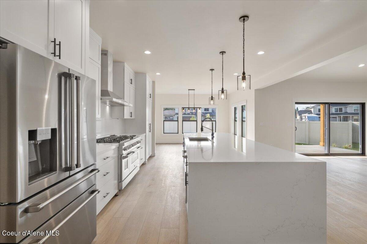 9262 Secretariat Lane Hayden, ID 83835 - Photo 11 of 47 Kitchen