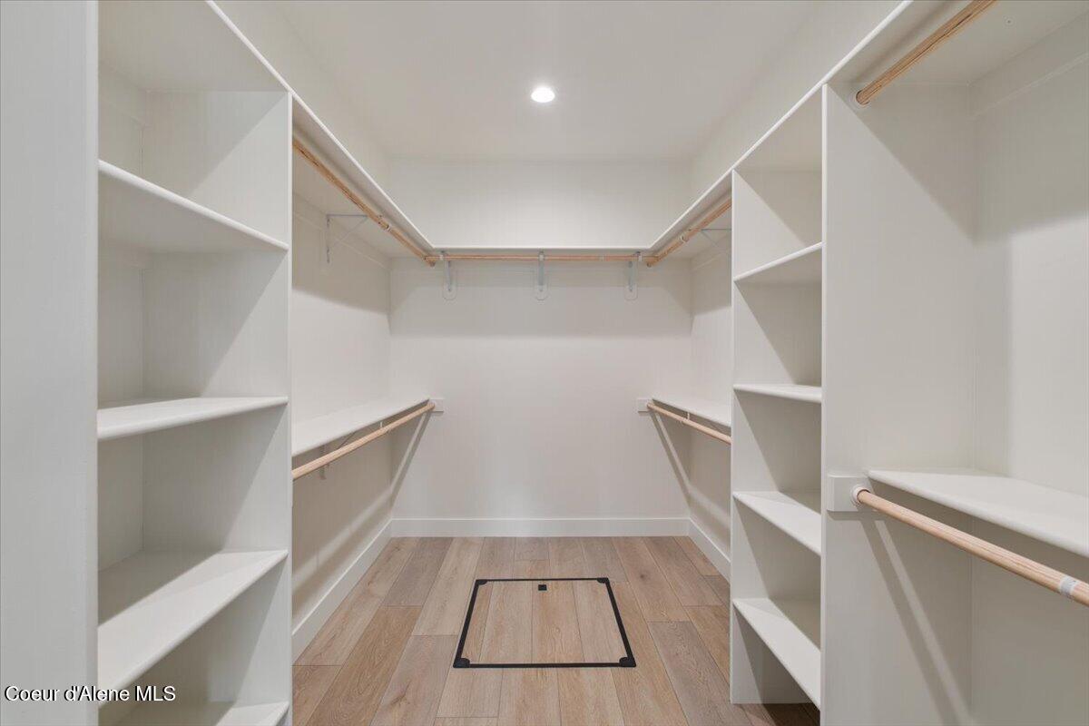 9262 Secretariat Lane Hayden, ID 83835 - Photo 27 of 47 Primary closet