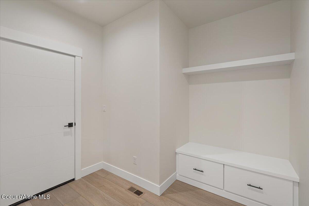 9262 Secretariat Lane Hayden, ID 83835 - Photo 38 of 47 Mud Room