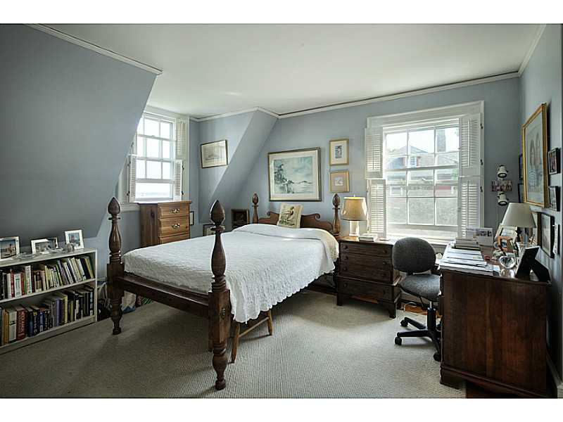 11 Alden Road Jamestown, RI 02835 - Photo 20 of 25 Bedroom.