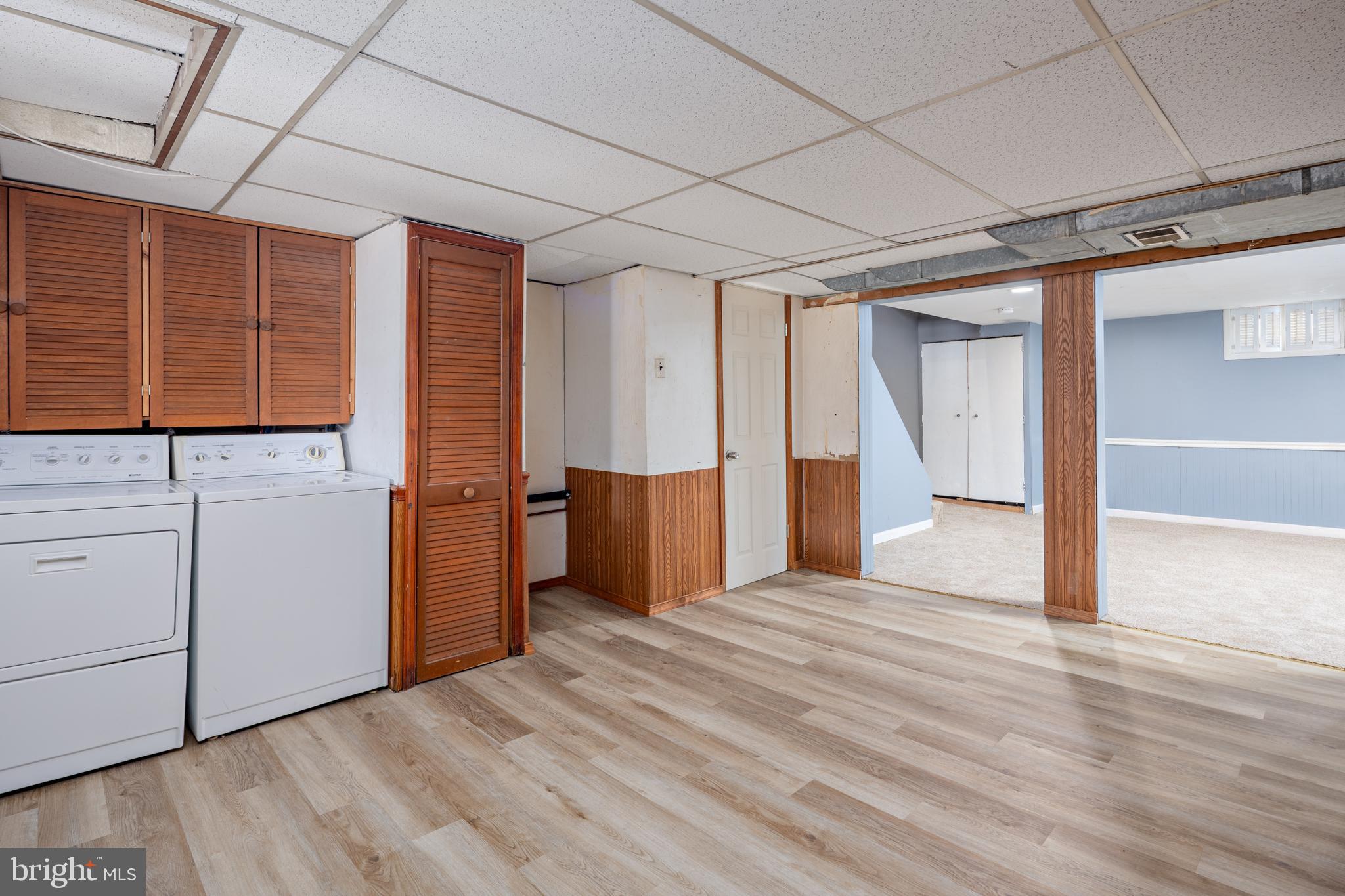 1621 Thetford Road Towson, MD 21286 - Photo 28 of 35 a view of empty room with wooden floor and cabinet