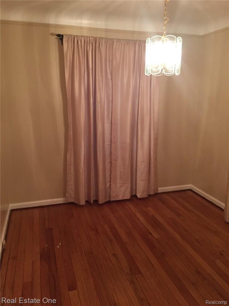 16563 Burt Road Detroit, MI 48219 - Photo 17 of 34 100.jpg