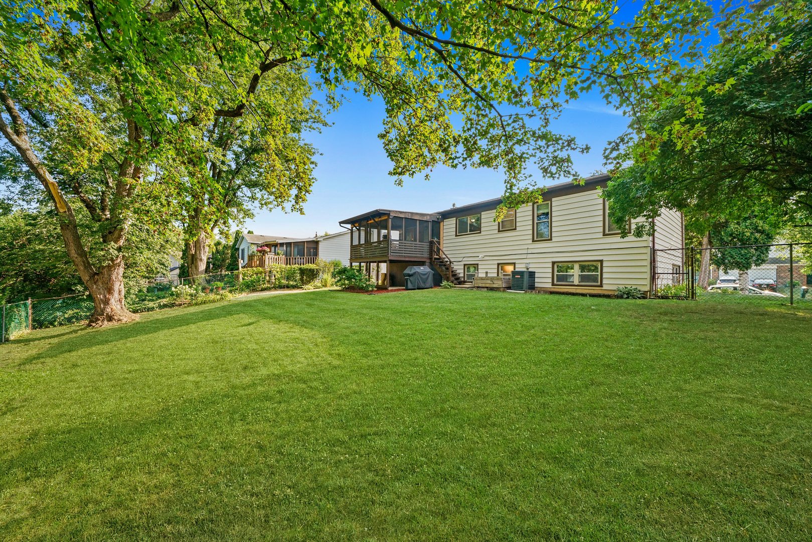 317 Bedford Road Bolingbrook, IL 60440 - Photo 33 of 40
