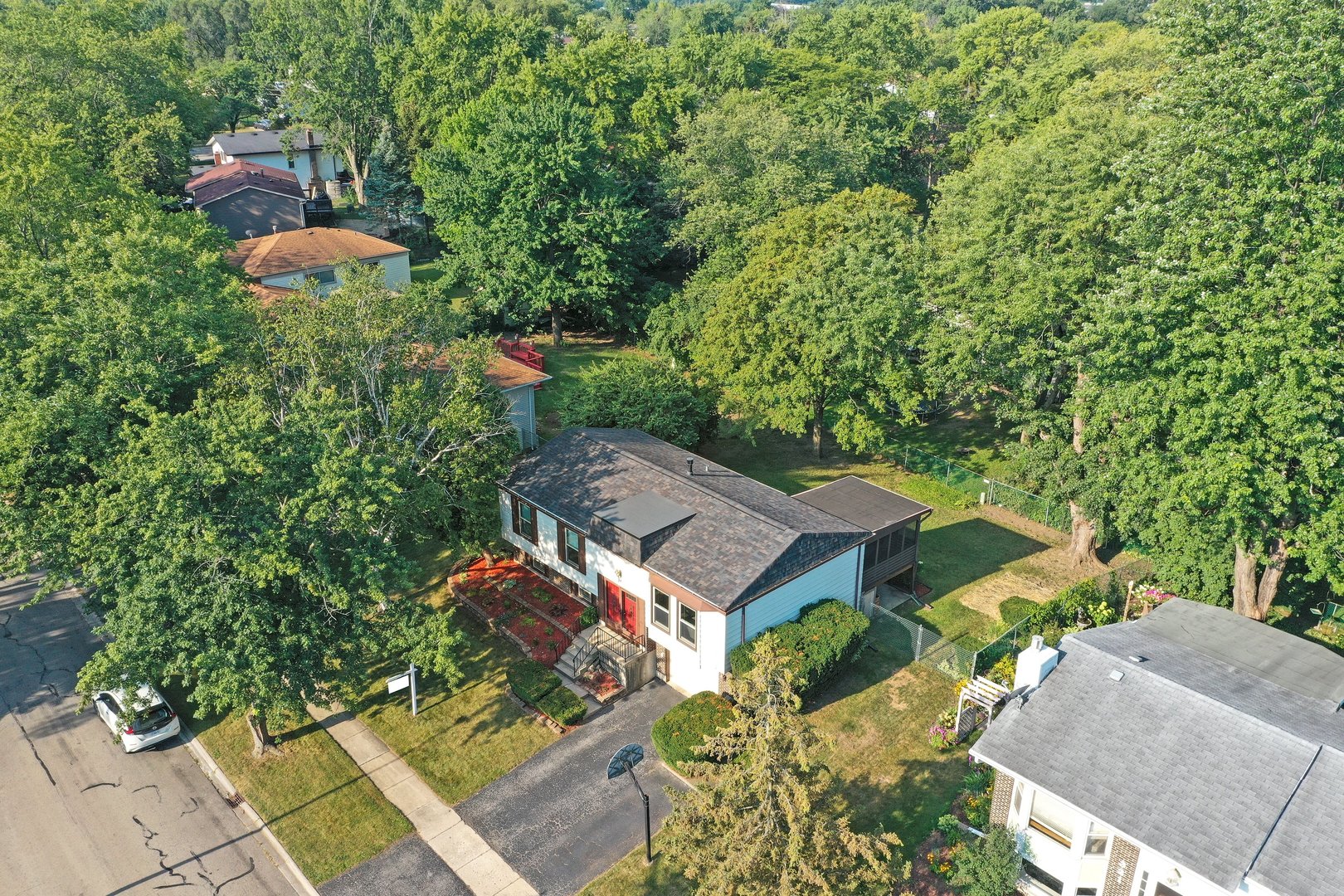 317 Bedford Road Bolingbrook, IL 60440 - Photo 6 of 40