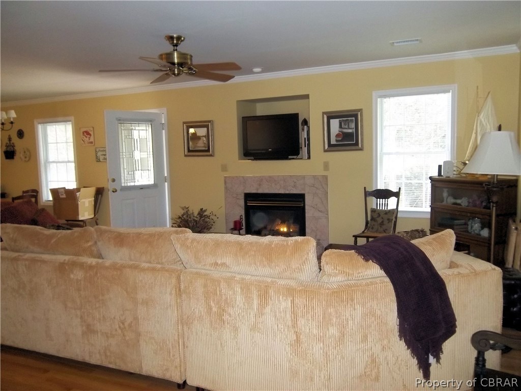 1231 Coachpoint Road Hartfield, VA 23071 - Photo 7 of 12