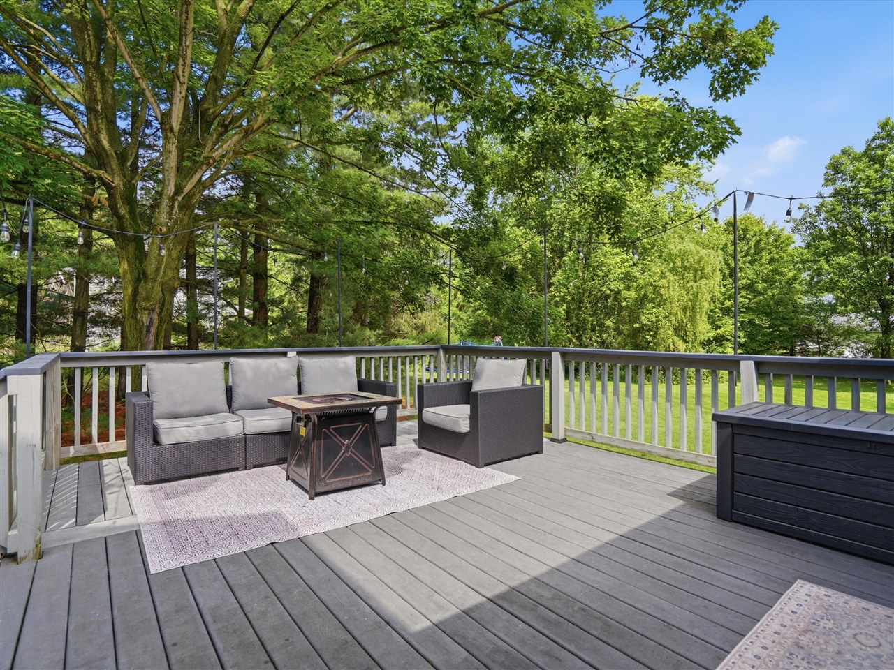 22279 Chubb Road Northville, MI 48167 - Photo 5 of 43