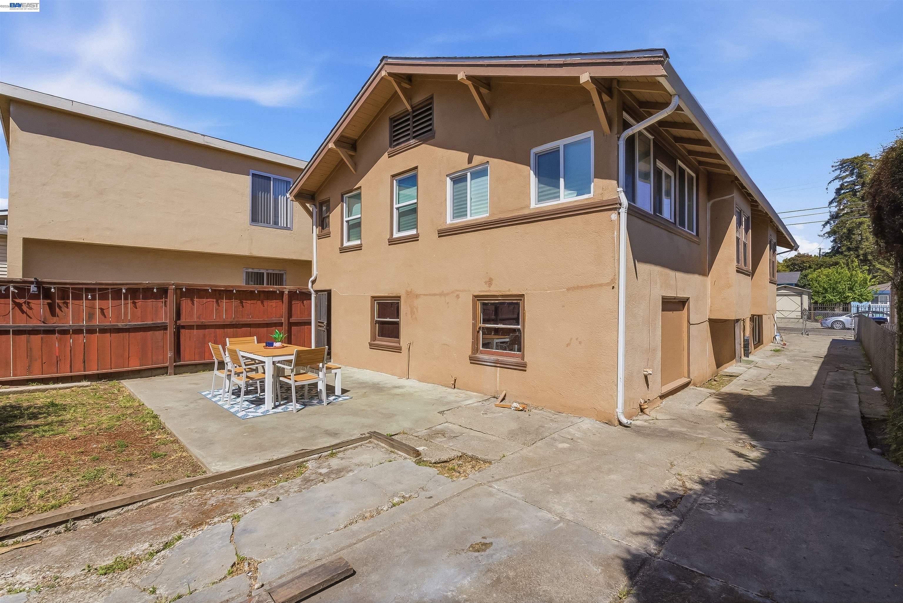 2049 Rutherford Street Oakland, CA 94601 - Photo 34 of 43