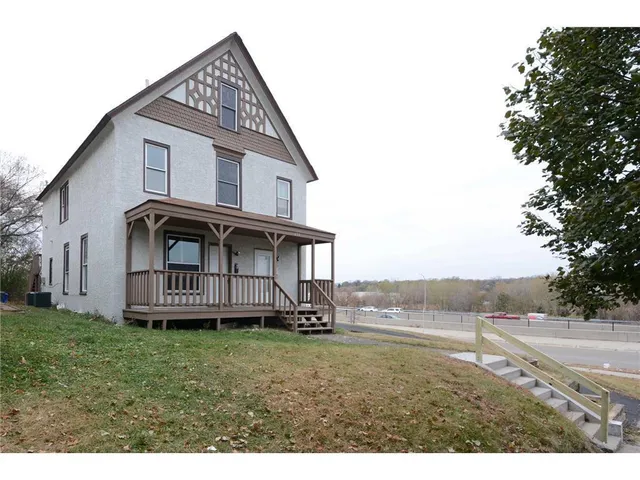 $339,000 | 298 Jenks Avenue East, St. Paul, MN 55130