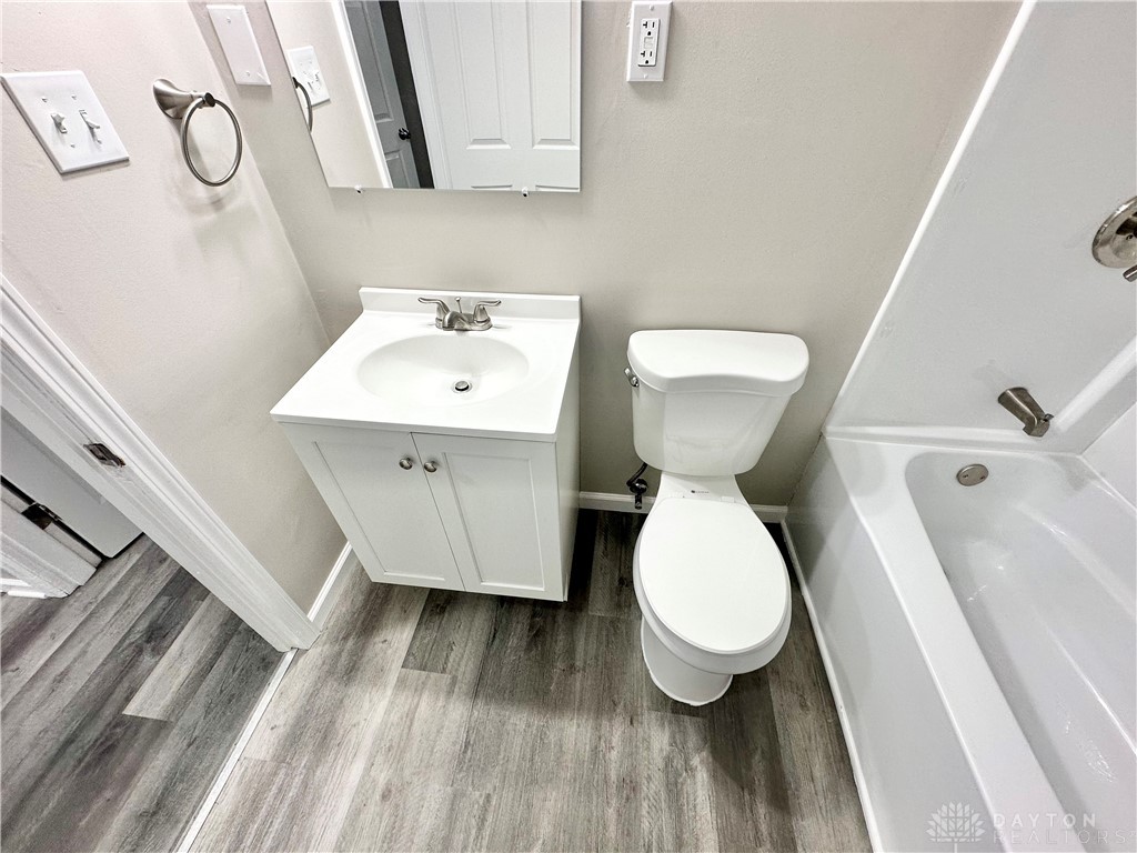 2728 Rugby Road Dayton, OH 45406 - Photo 22 of 30 New vanity!