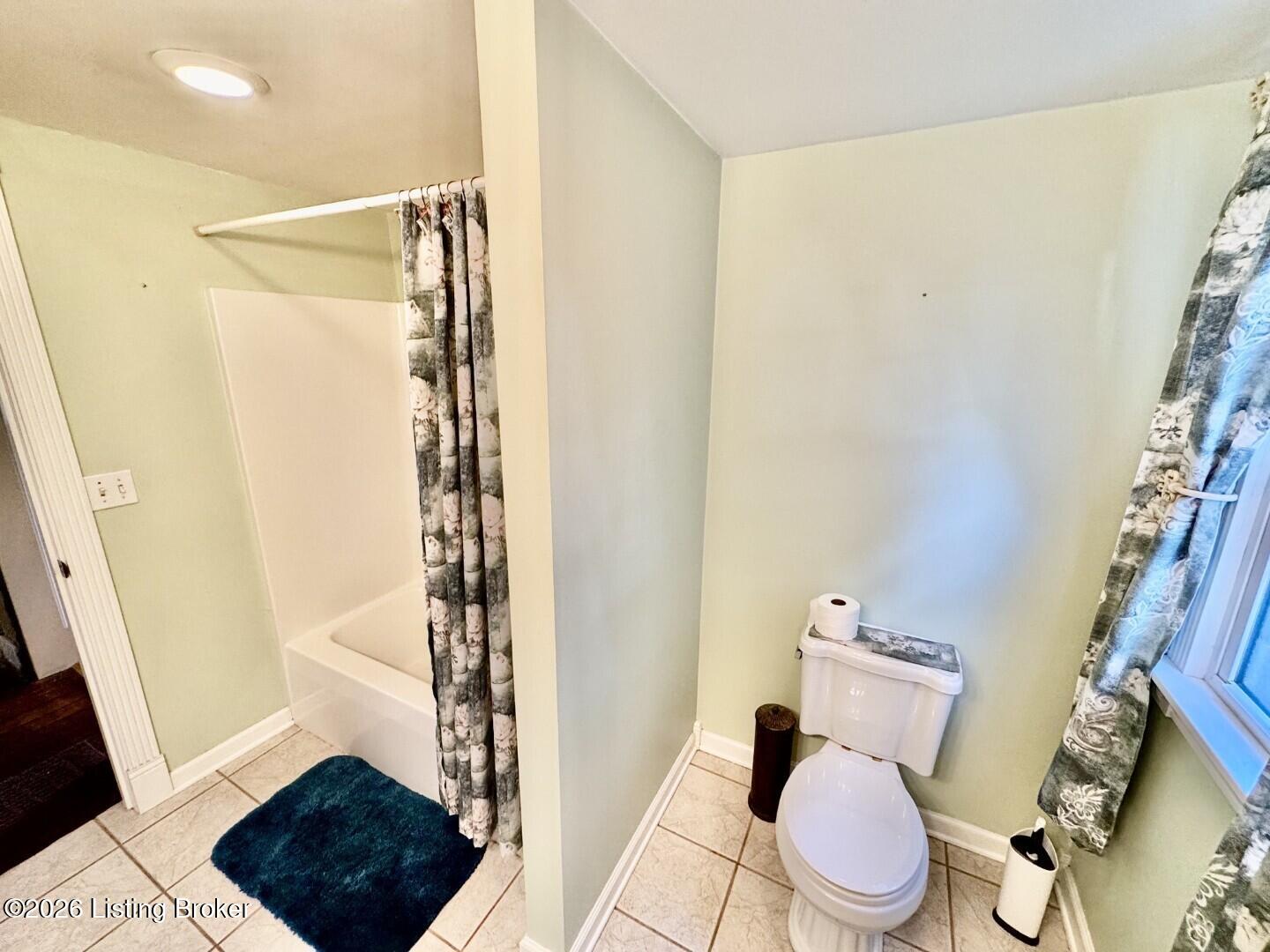 660 Penick Road Lebanon, KY 40033 - Photo 13 of 30 013_Full Bathroom