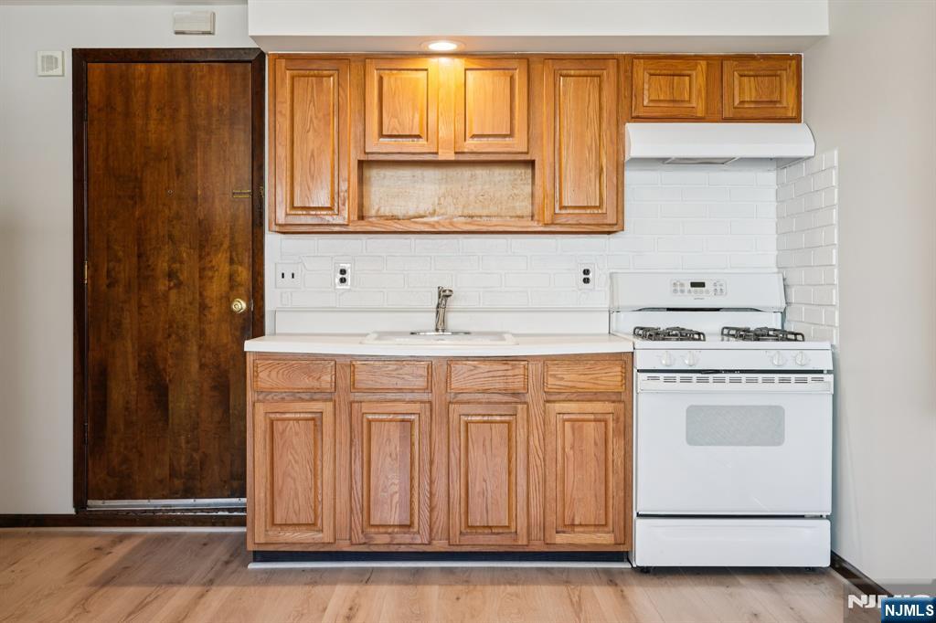 98 Lester Street Wallington, NJ 07057 - Photo 16 of 20