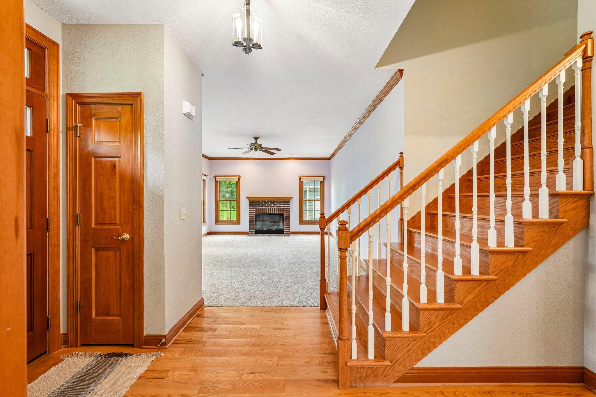 398 Oneida Street Delafield, WI 53018 - Photo 11 of 53 Foyer looking into living room