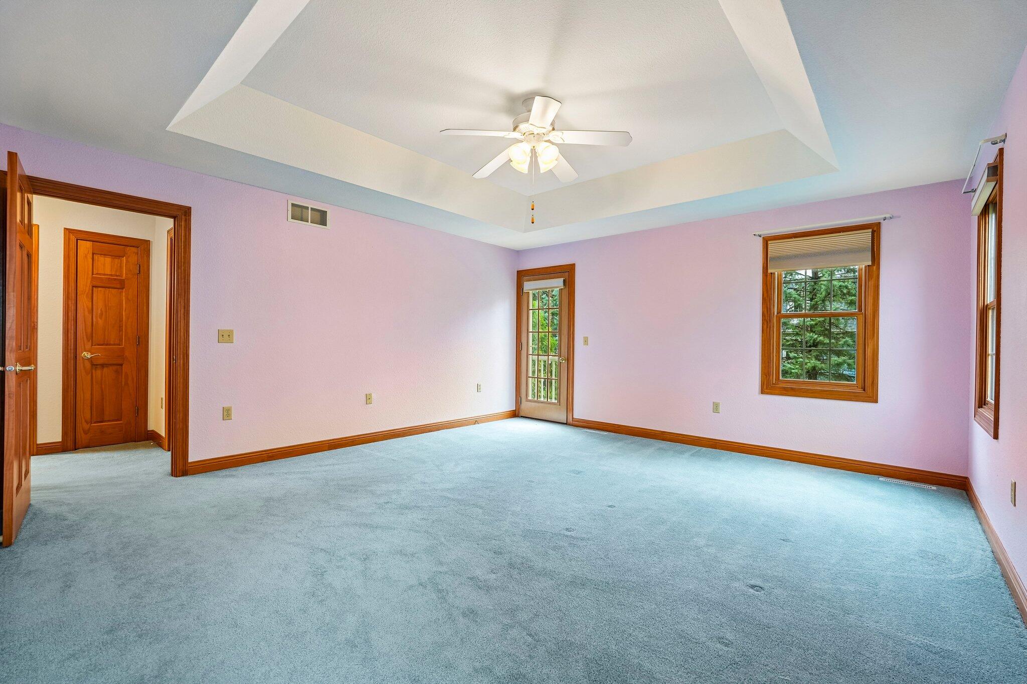 398 Oneida Street Delafield, WI 53018 - Photo 35 of 53 Primary bedroom